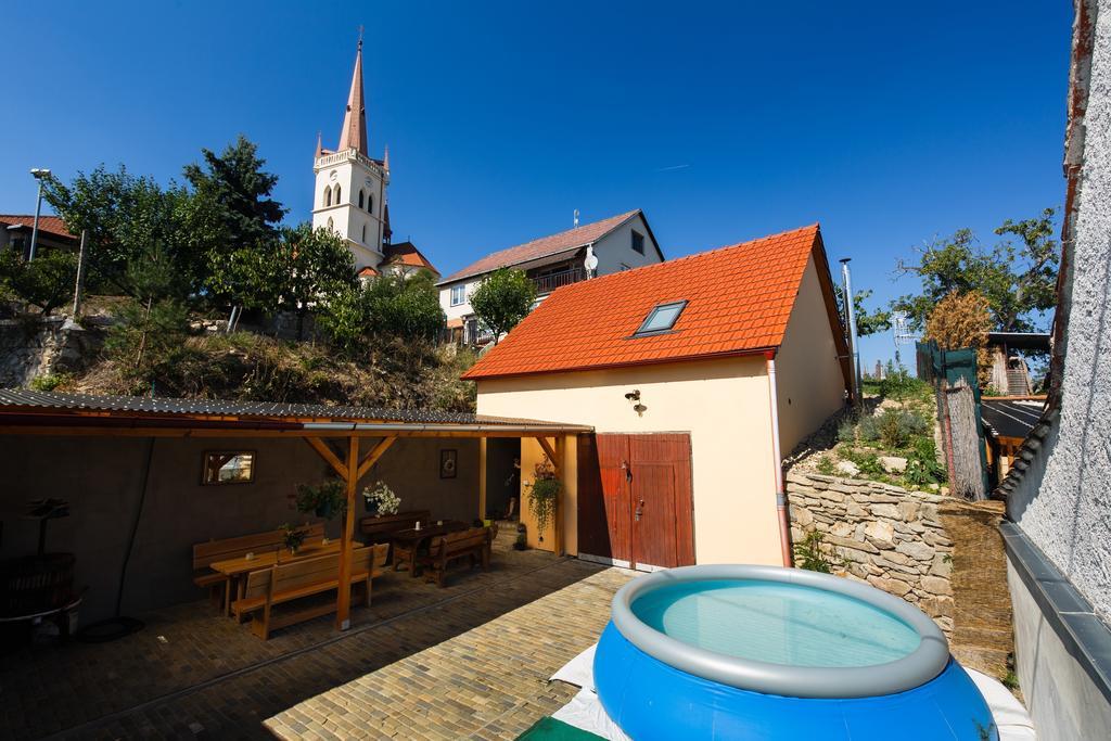 Nad Vinnym Sklipkem Znojmo Exterior foto